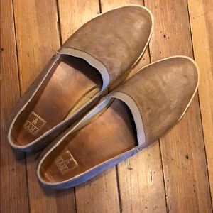 Frye Melanie leather flat Size 8